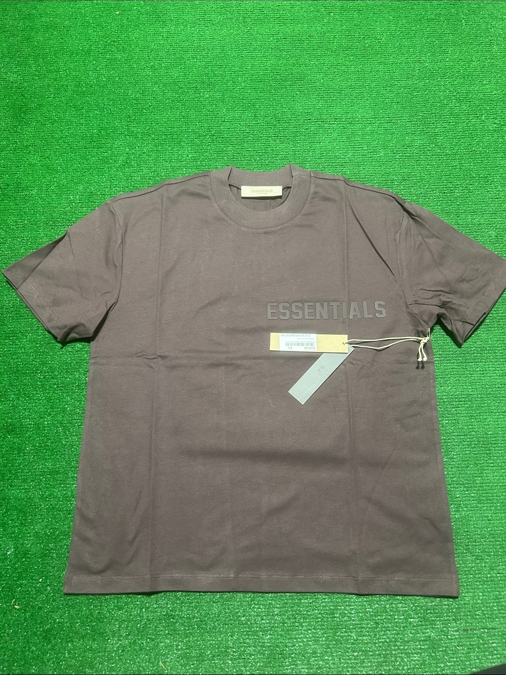 Essentials plum tee size XS